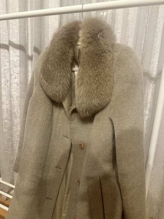 Palton lung guler vulpe M-L