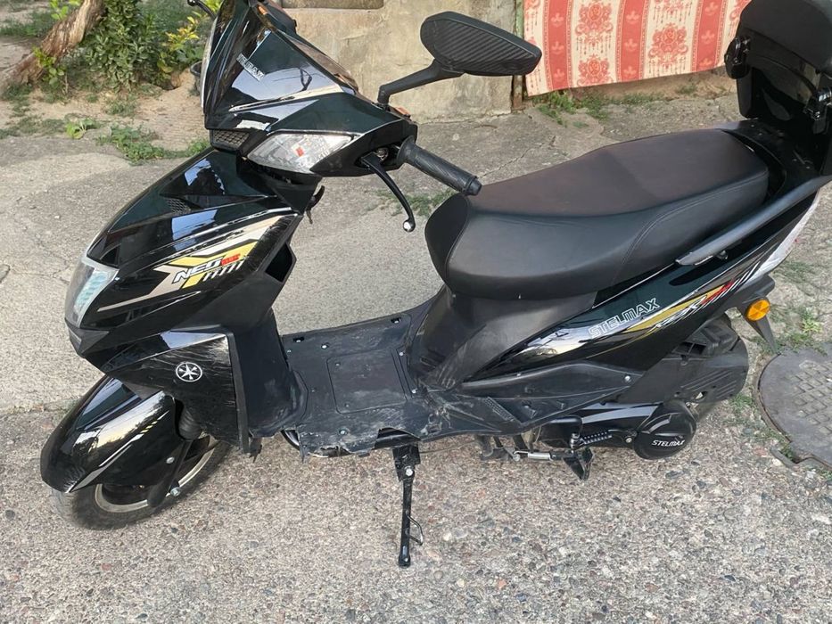 Продам скутер Maxi 125кубов