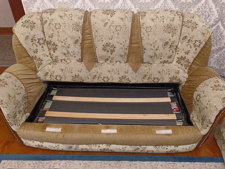 2 дивана-трансформера1,5 и 2м +1 кресло