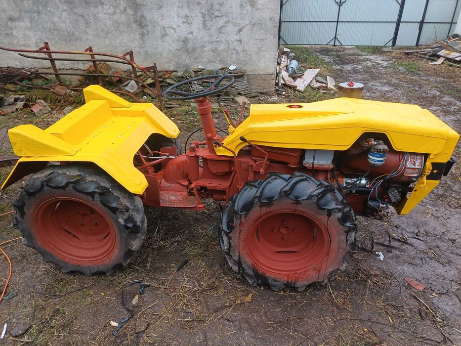Vand tractoras articulat