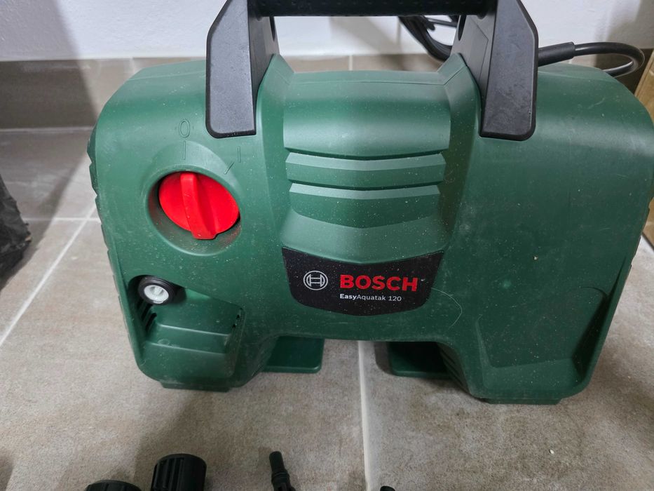 Masina de curatat cu inalta presiune EasyAquatak120 Bosch