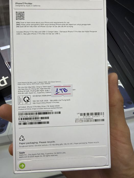 17 Pro max 1Tb silver sim+esim