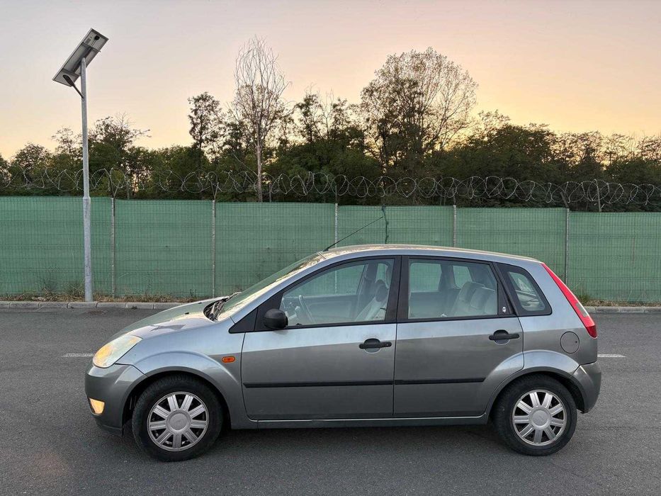 Vand Ford Fiesta