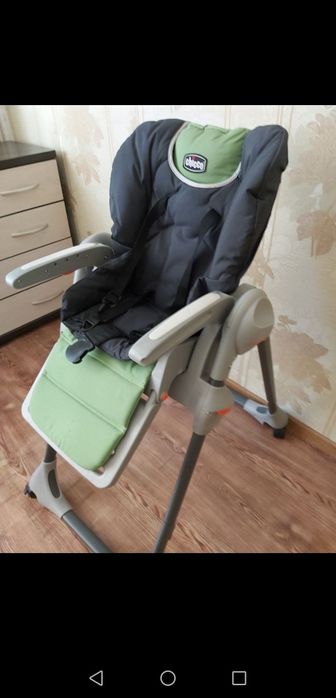 Детский стульчик для кормления chicco.
