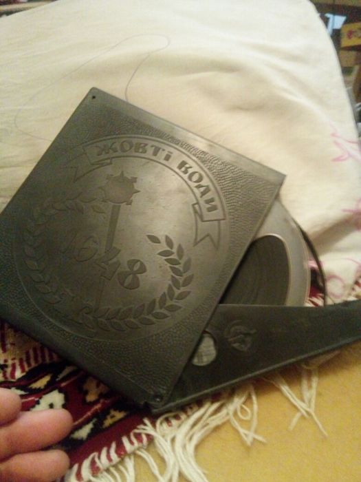 Продам магнитофон Бабиник