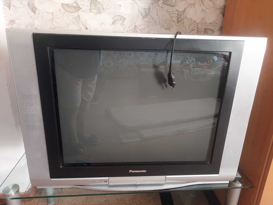 Отдам телевизор Panasonic
