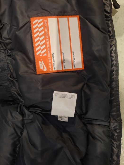 Дамска грейка Nike,чисто нова