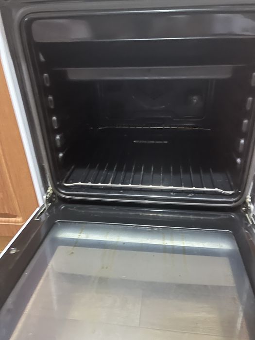 Продам газ плиту