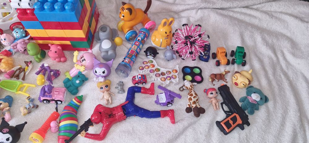 Продам пакет игрушек