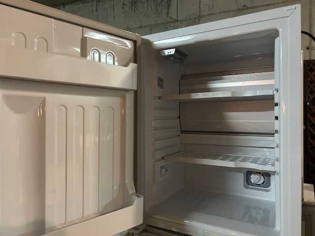 Минибар в добро състояние