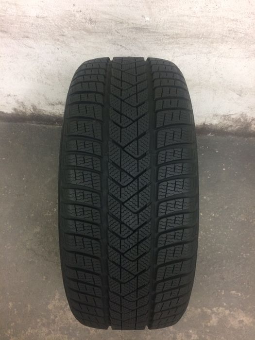 Anvelopa  pirelli 235/45/18