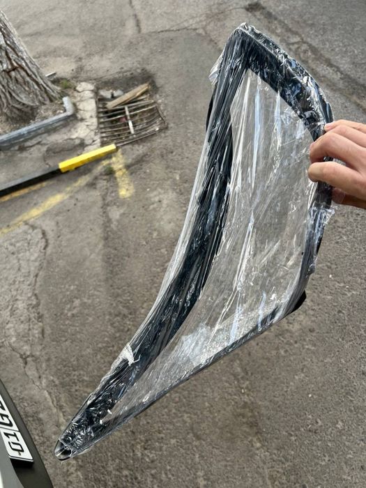 Стекла фар Hyundai Sonata 8 DN8