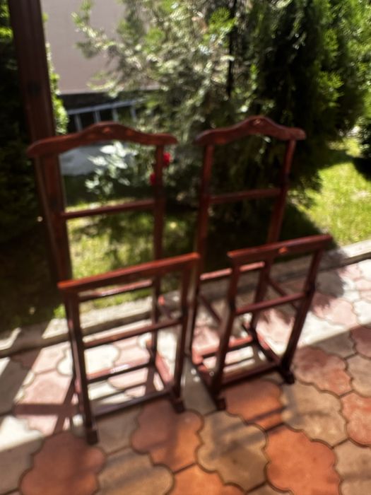Кабинетные прикроватные вешалки для одежды пиджаков