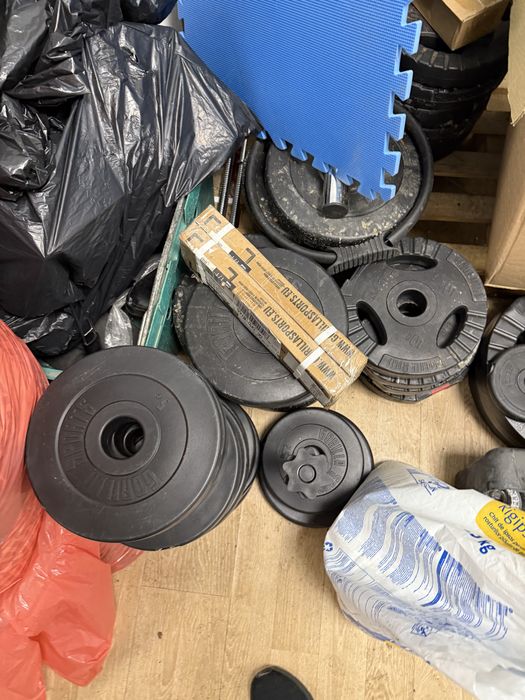 Discuri olimpice haltere si gantere 50 mm Olimpice noi pret 7 lei kg.