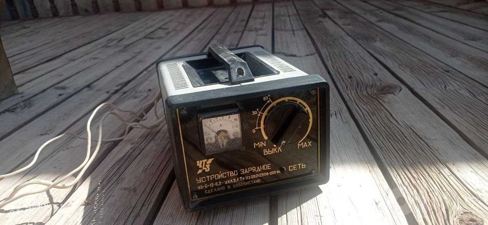 Зарядное устройство для автомобильного аккумулятора