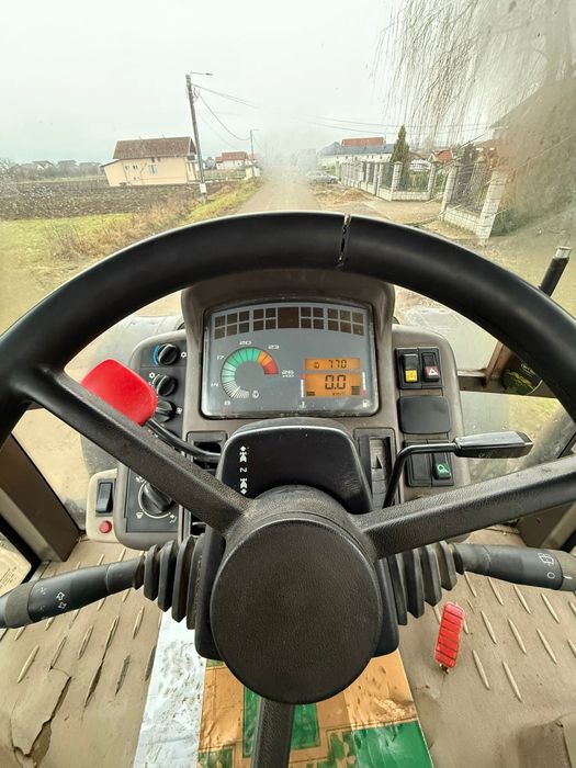 Vând tractor Renault 815