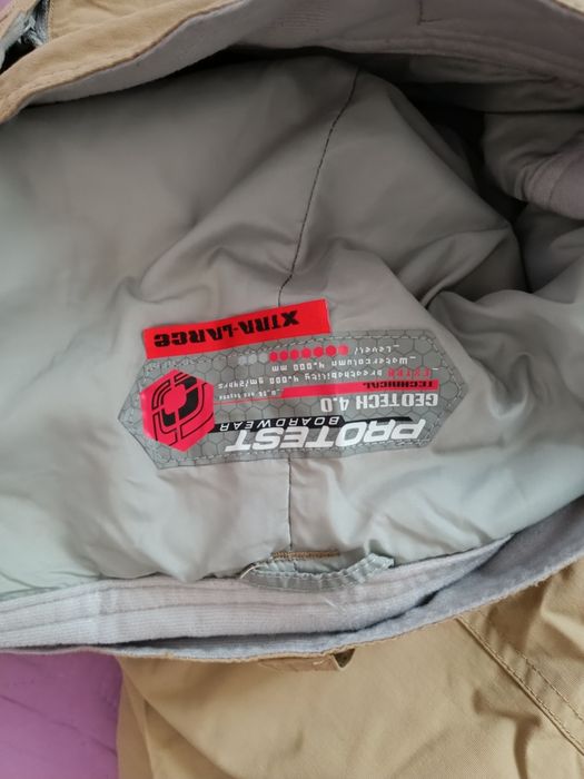 Pantaloni ski noi