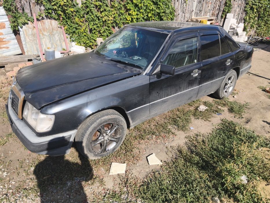 Мерседес Бенц w124