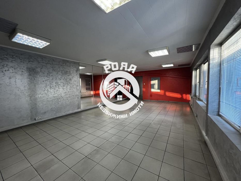 Дава се под наем Офис в Пловдив, Център - 140 кв.м за 700 € - Снимка #3