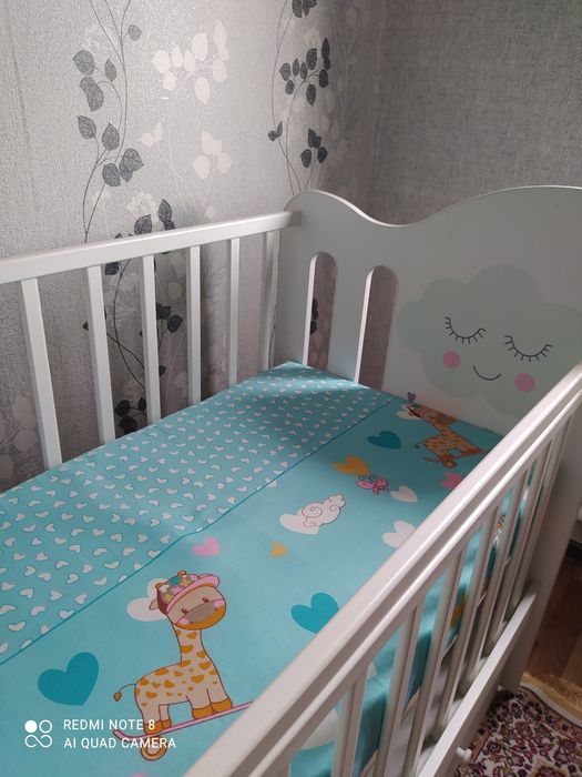 Продам детскую кроватку