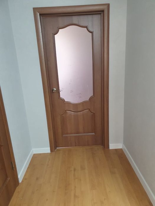 Меж комнатный двери…………….