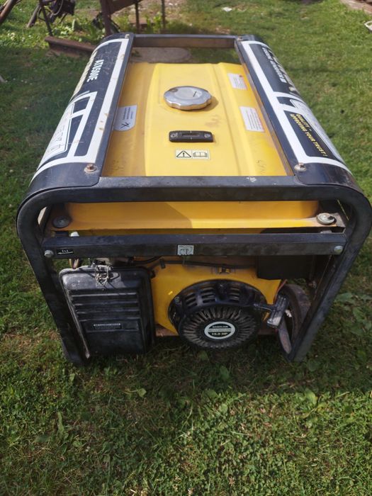 Generator pe benzină 6 kW (AT8500E)