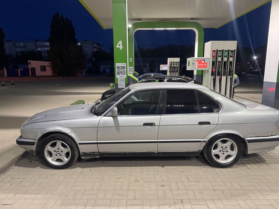 bmw e34  продам
