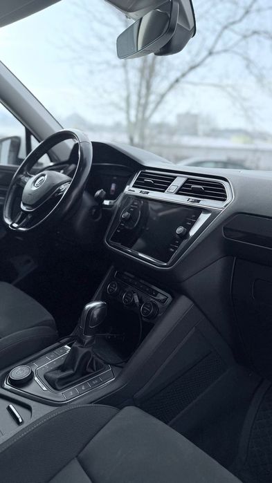VOLKSWAGEN Tiguan 2019 — imagine 4