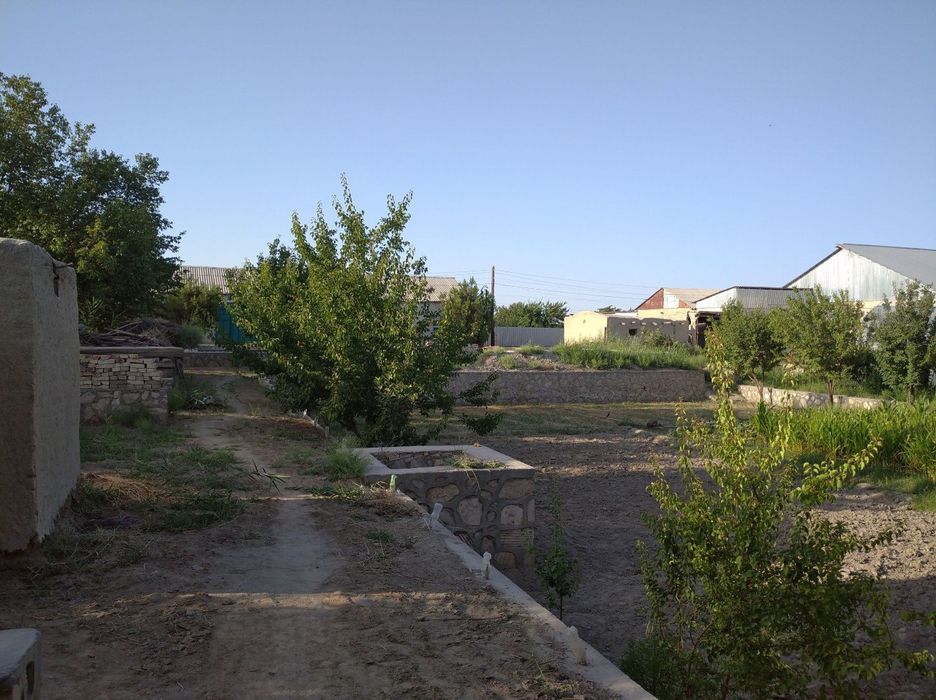 Фундаменты куйилган ер сотилада келишилган холда