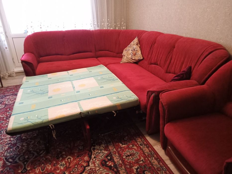 Мягкий уголок с креслом