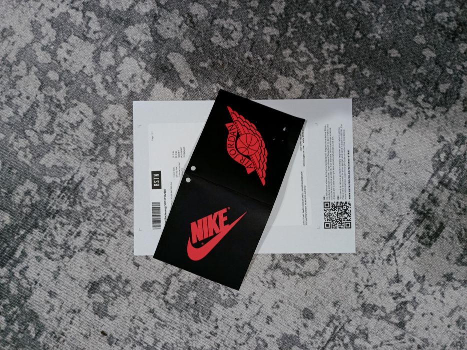 Jordan 1  albi cu gri