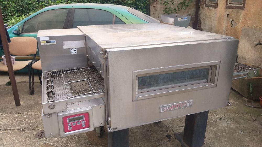 Американска тунелна/лентова фурна за пици