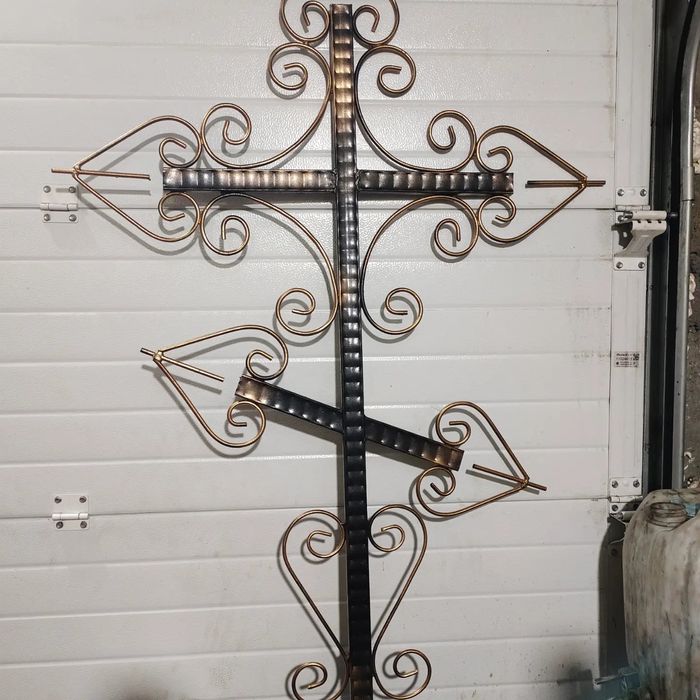 Оградки ,кресты ,ритуальные услугу .