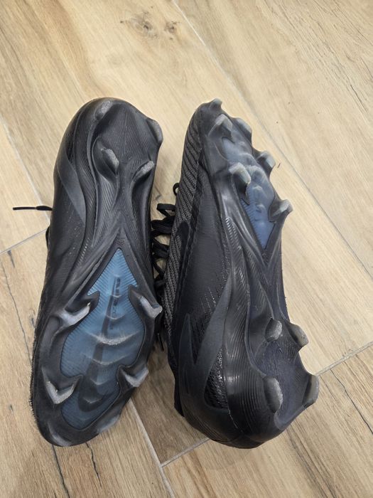 Бутонки за футбол Nike