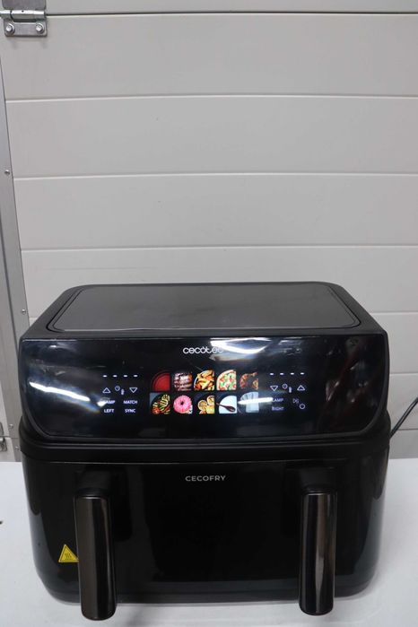Фритюрник с горещ въздух Cecotec Cecofry&Grill 10L 2800W, лек ДЕФЕКТ