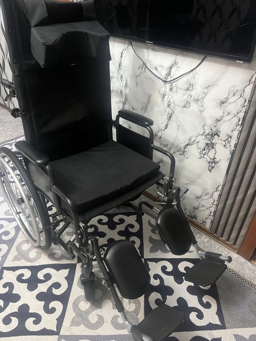Продам кресло-коляску Silver 110