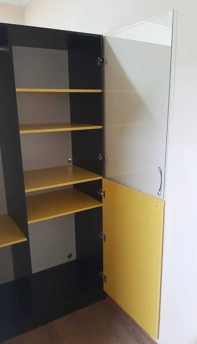 Офисный шкаф б/у