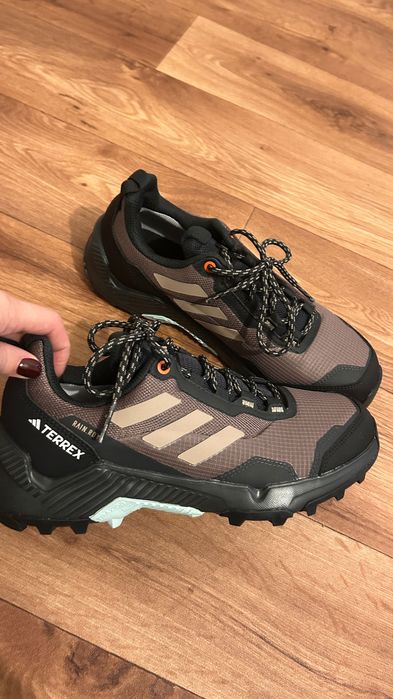 Обувки Terrex нови