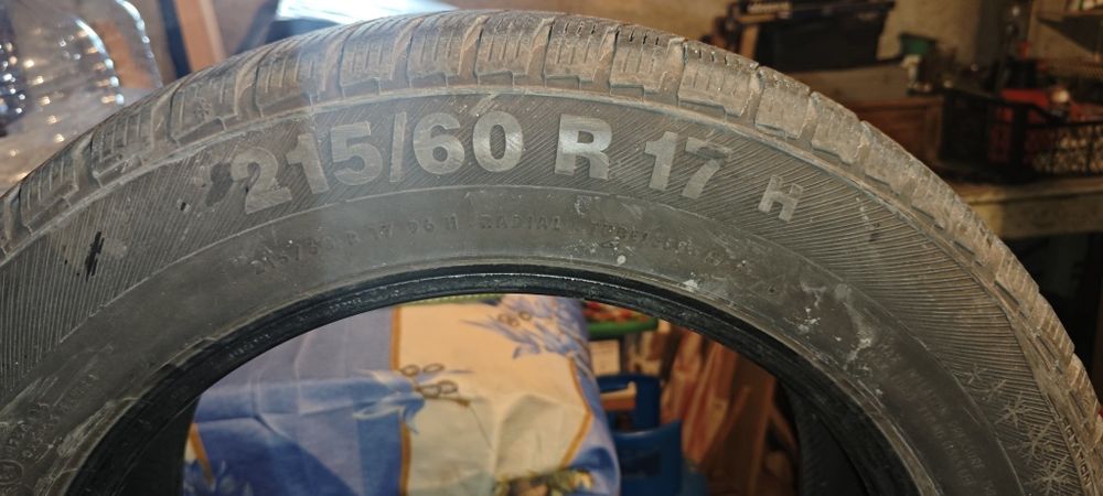 Зимни гуми Barum 215 60 17