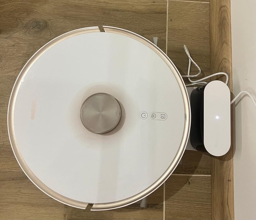 Lenovo Cleaner T1S
Роботът е заку