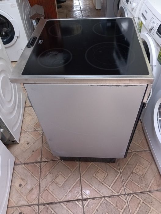 Иноксова свободно стояща печка с керамичен VOSS Electrolux с Гаранция!