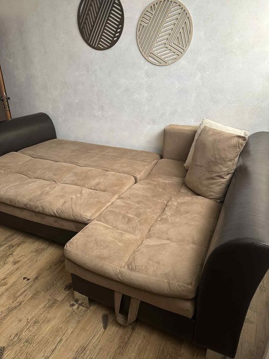Диван разтегателен и маса