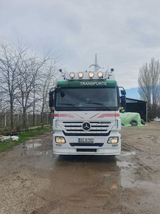 Vindem ansamblu basculabil Mercedes Actros si remorca cereale agregate etc