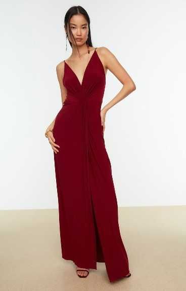 Rochie lunga cu bretele visiniu marime 40