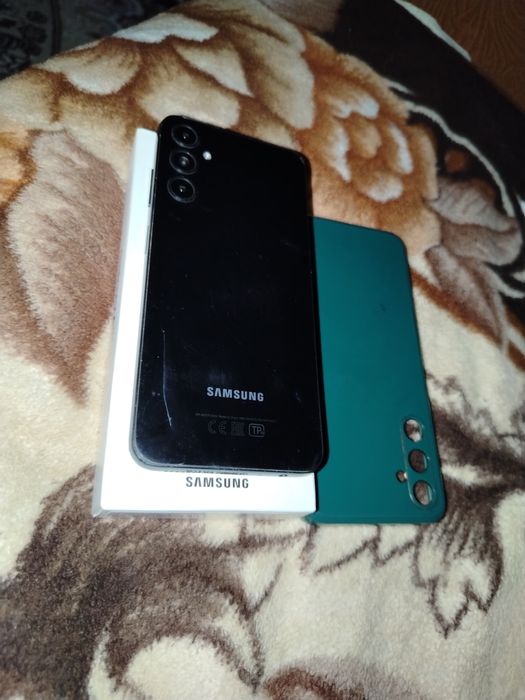 Продаётся телефон Самсунг А05с