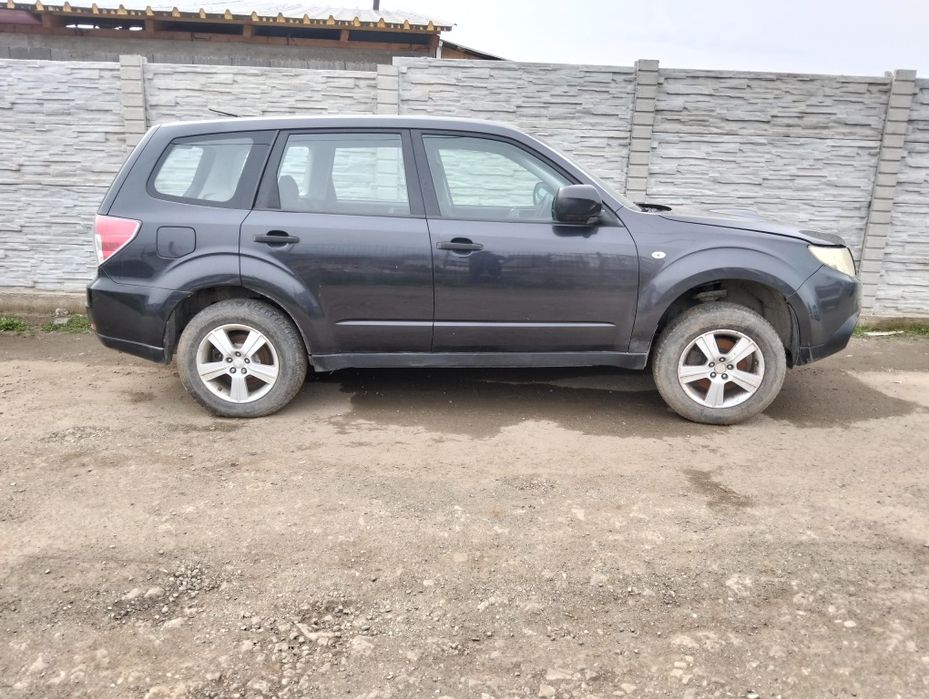 Dezmembrez Subaru Forester 2.0 d 4×4 2010