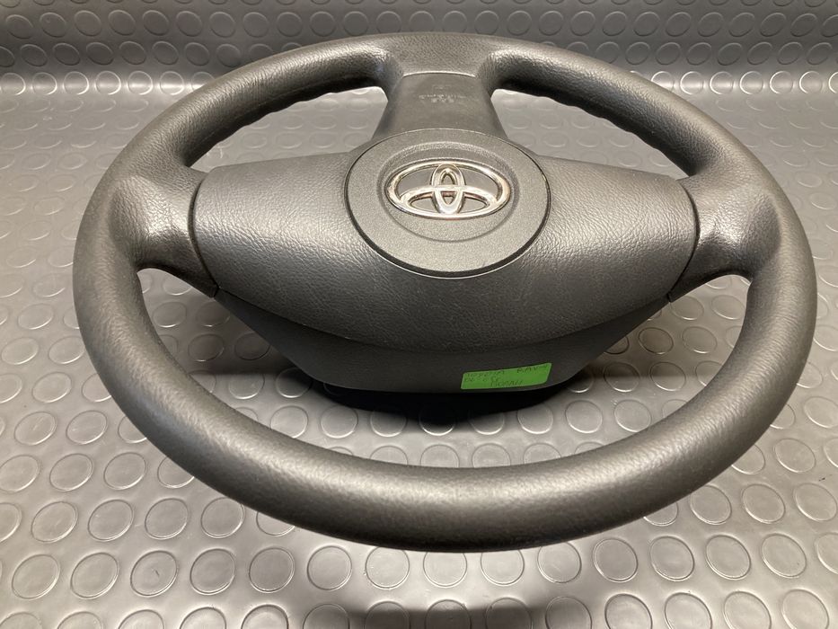 Волан с еърбег за тойота рав4/Toyota Rav4 06-08г