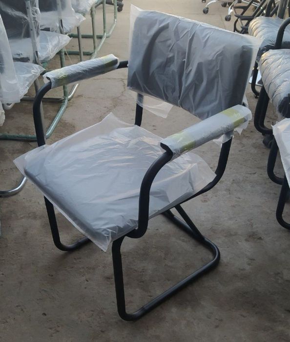 Stul kompyuterniy silviya silva silvia. Maktab ofis magazin kompyuter