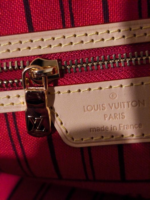 Louis Vuitton Чанта Естествена Кожа