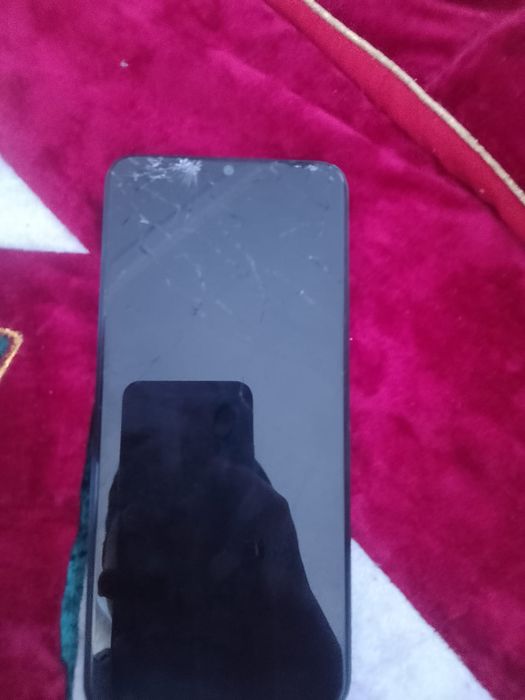 Телефон Infinix hot 30i